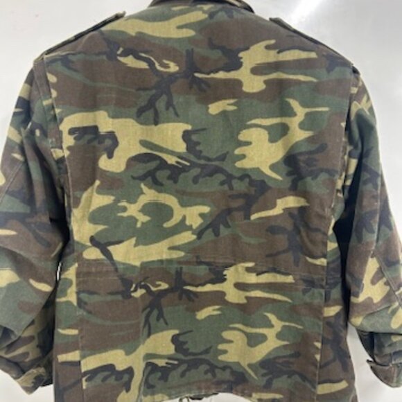 Vintage M-65 Field Jacket – Camo Military Coat | Rugged Tactical Utility - XL - Picture 4 of 7